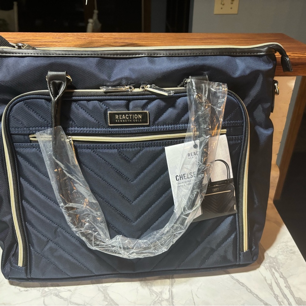Kenneth Cole Reaction Dark Blue Laptop Bag - New with tags